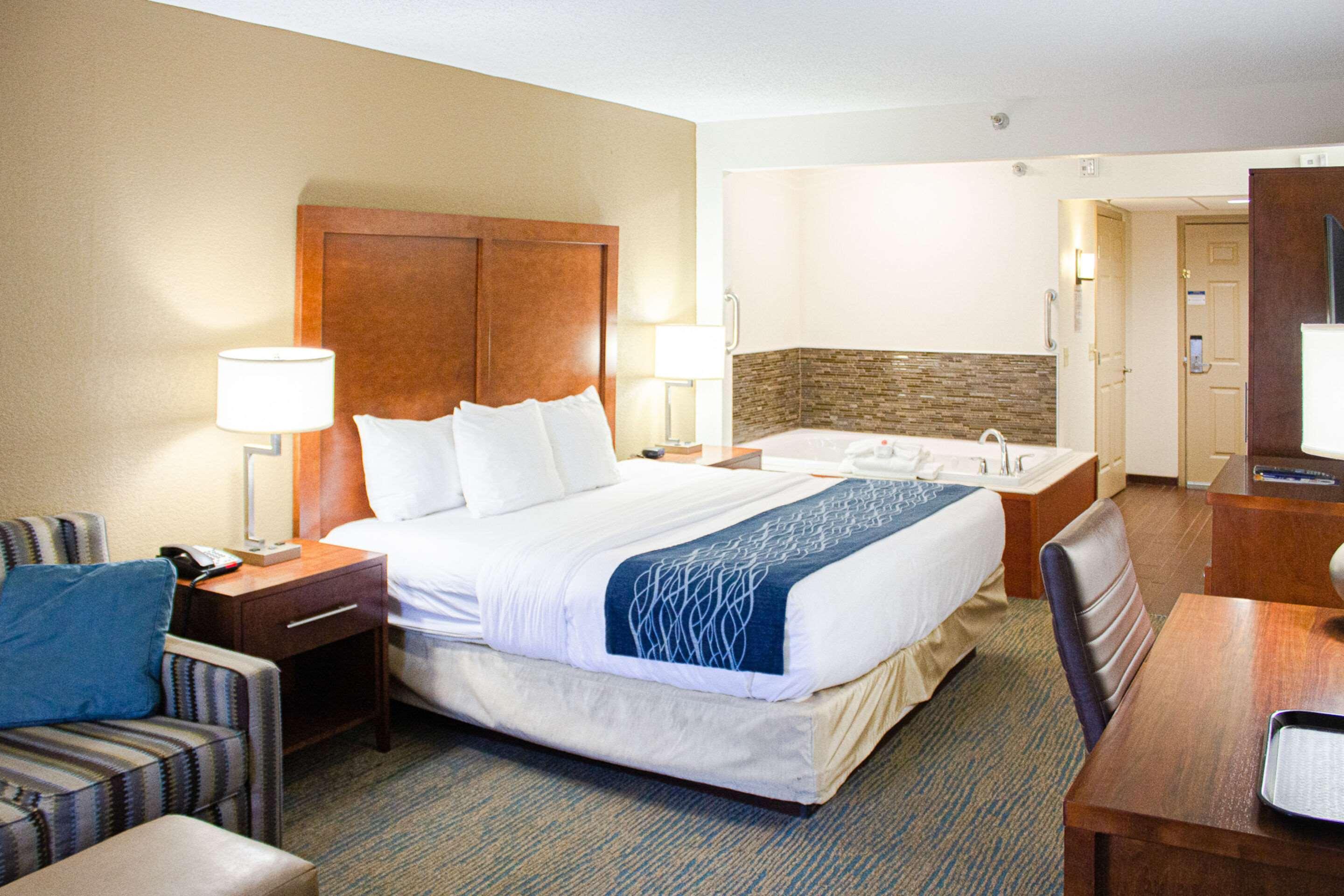 The Inn At Apple Valley, Ascend Hotel Collection Сивиървил Екстериор снимка