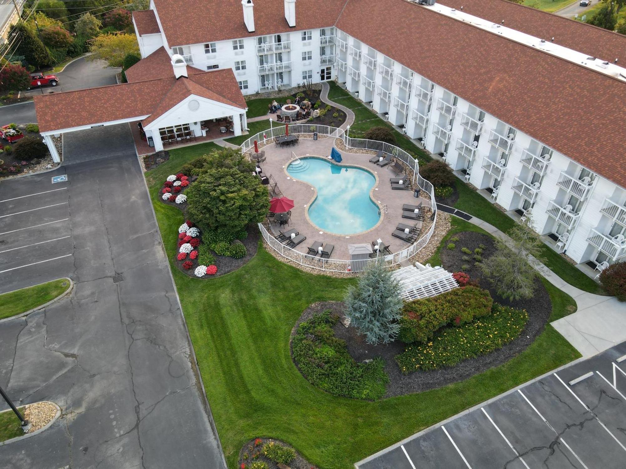 The Inn At Apple Valley, Ascend Hotel Collection Сивиървил Екстериор снимка