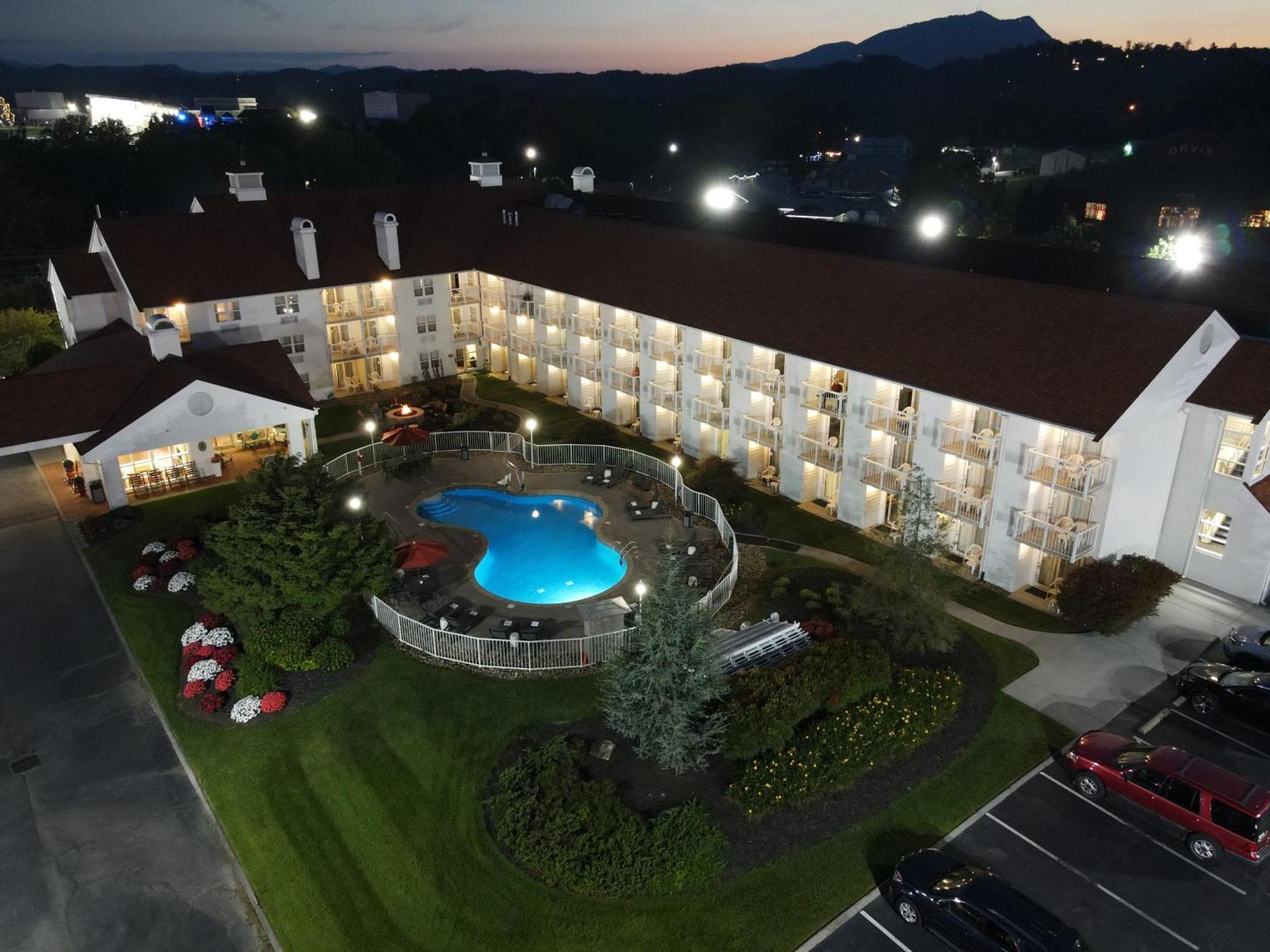 The Inn At Apple Valley, Ascend Hotel Collection Сивиървил Екстериор снимка