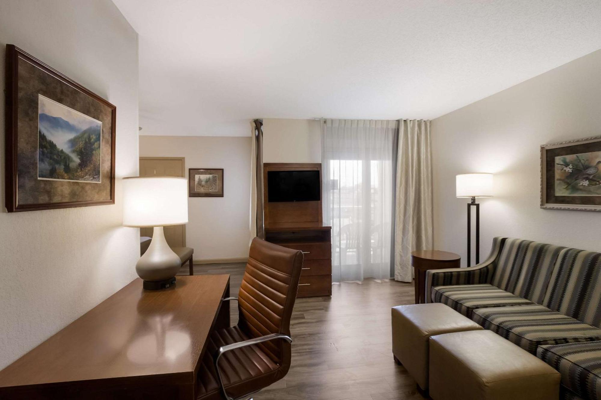The Inn At Apple Valley, Ascend Hotel Collection Сивиървил Екстериор снимка