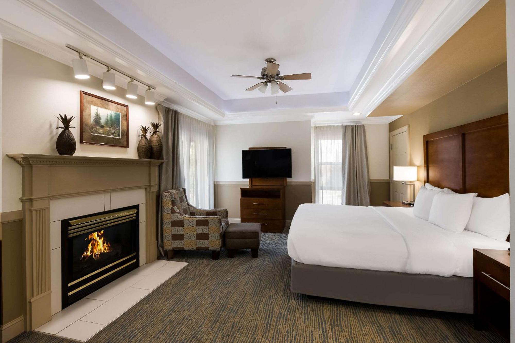 The Inn At Apple Valley, Ascend Hotel Collection Сивиървил Екстериор снимка
