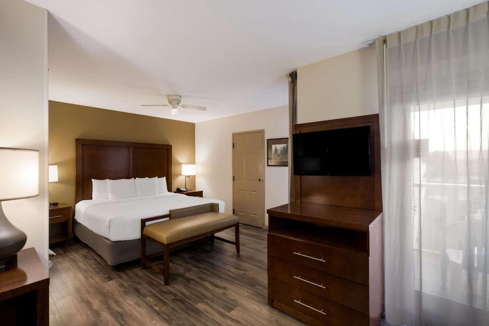 The Inn At Apple Valley, Ascend Hotel Collection Сивиървил Екстериор снимка