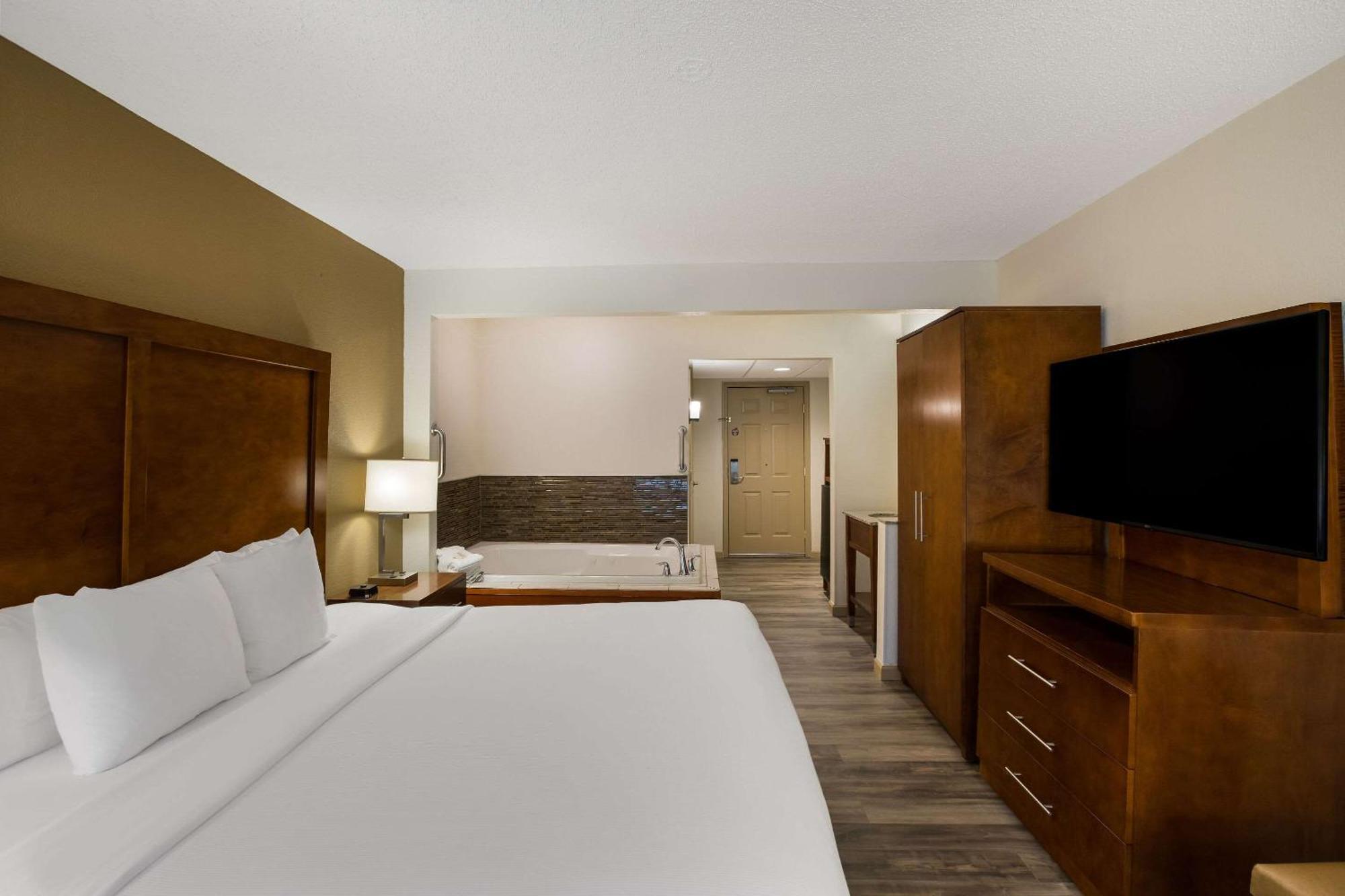 The Inn At Apple Valley, Ascend Hotel Collection Сивиървил Екстериор снимка