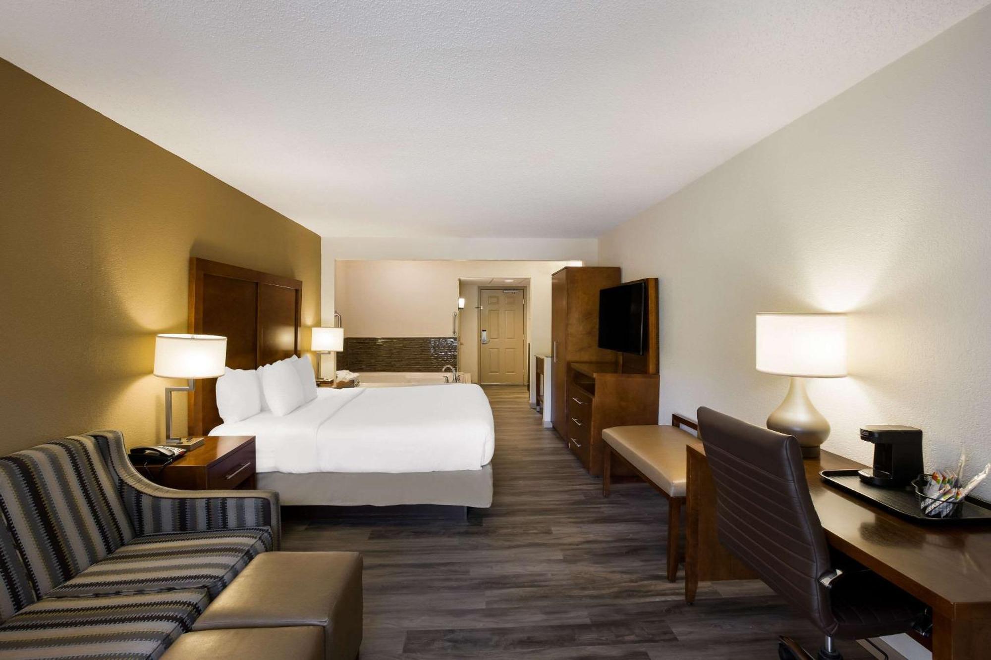 The Inn At Apple Valley, Ascend Hotel Collection Сивиървил Екстериор снимка